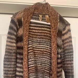 Buckle women’s sweater